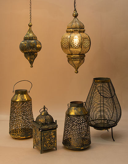 Find here brass hanging lantern dealers in Moradabad with traders, distributors, wholesalers, manufacturers & suppliers.  